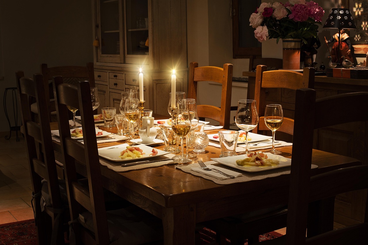dinner table home